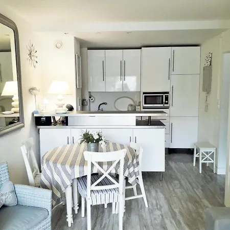 B13 Avec Parking Proche Plage Apartment